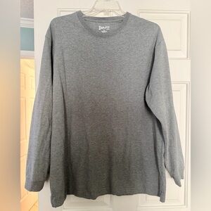 Duluth Trading Co Gray relaxed fit long tail T